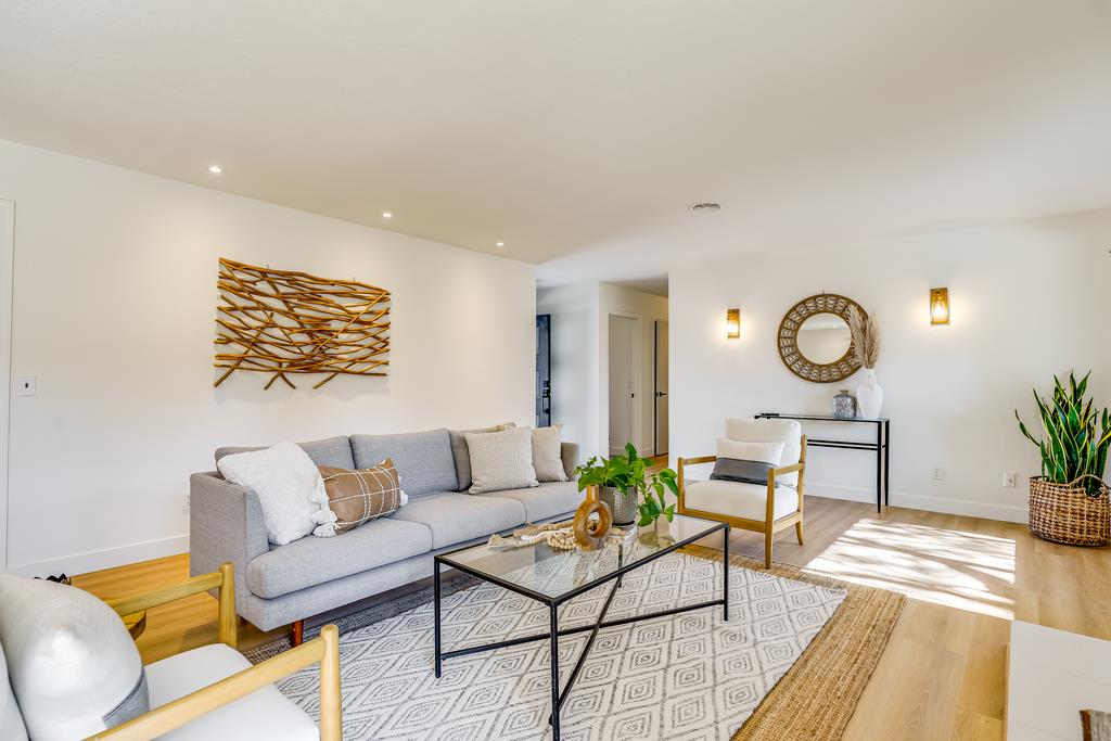 260 Alturas WAY
