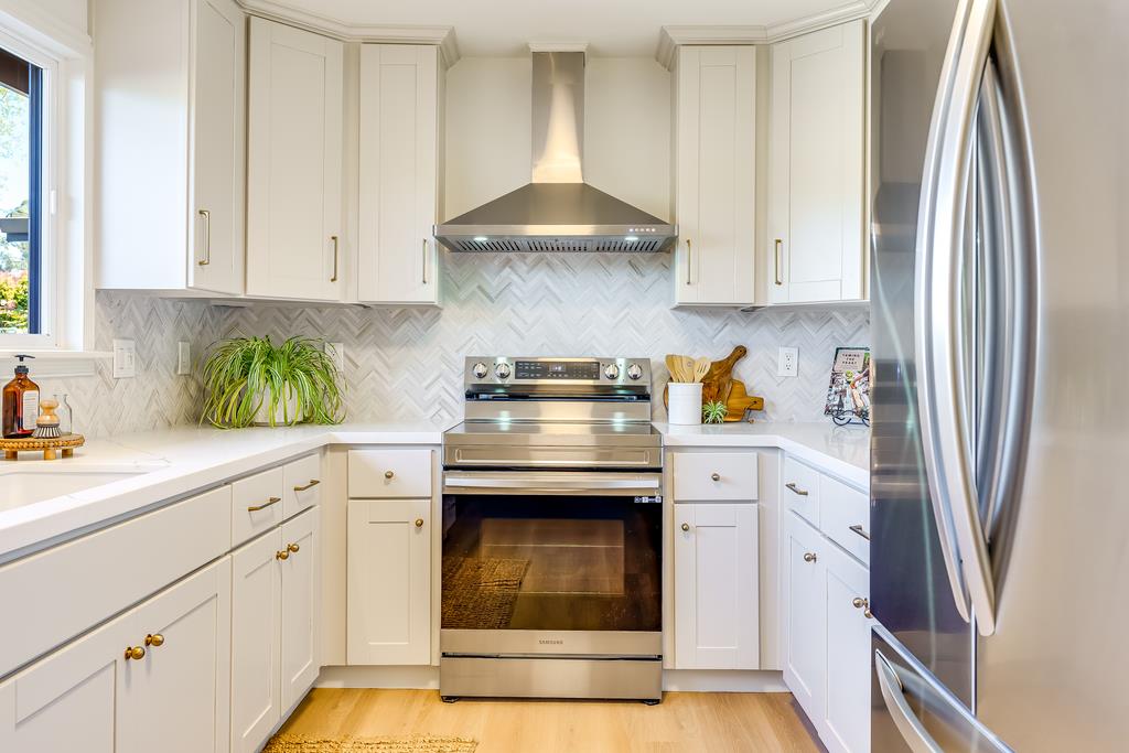 260 Alturas WAY