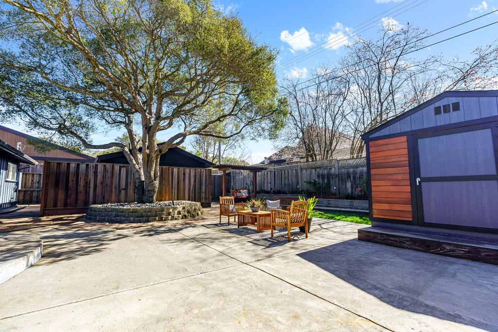 260 Alturas WAY