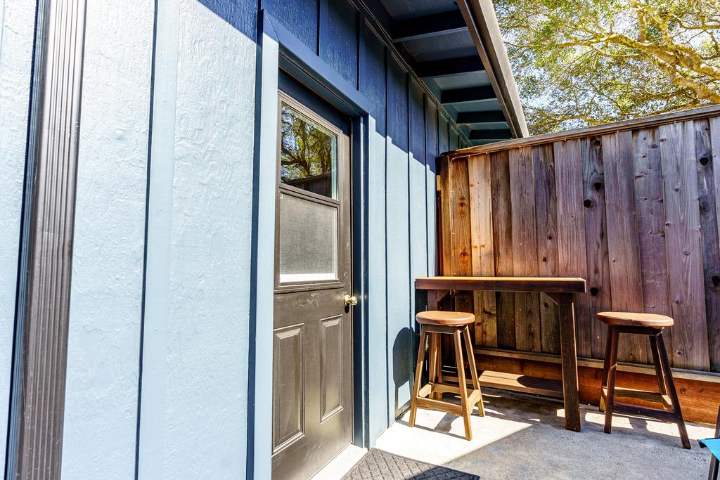260 Alturas WAY