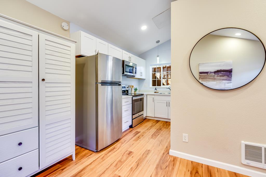260 Alturas WAY