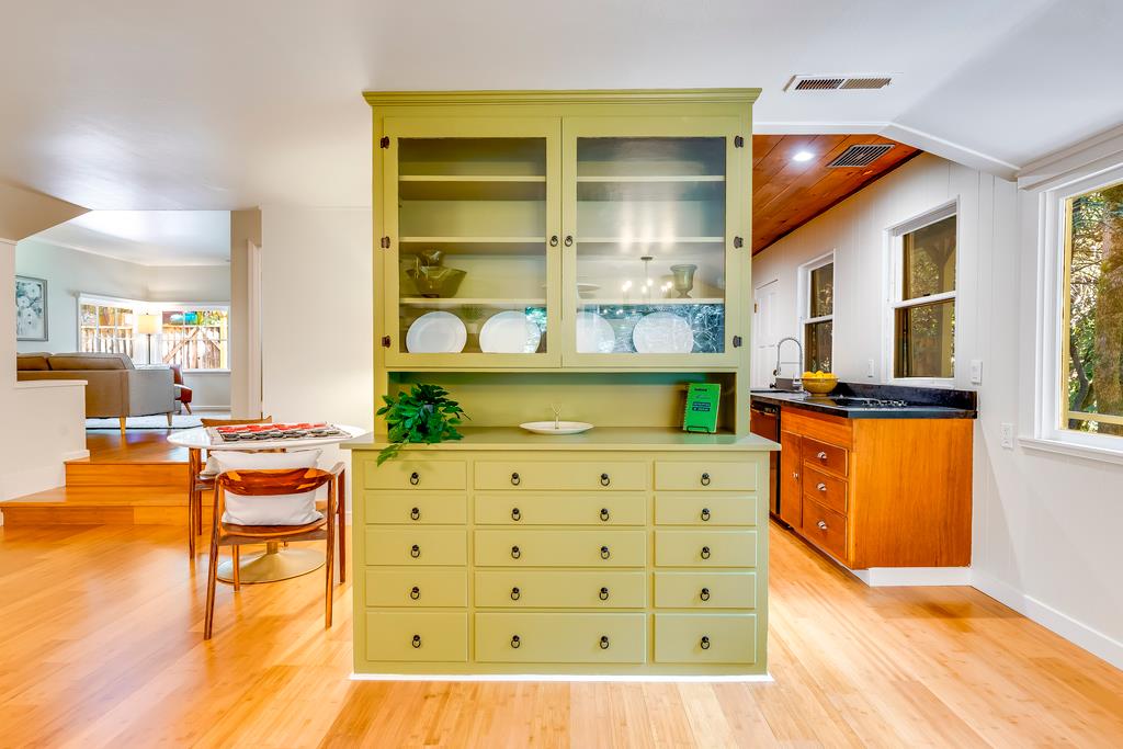 10135 Love Creek RD