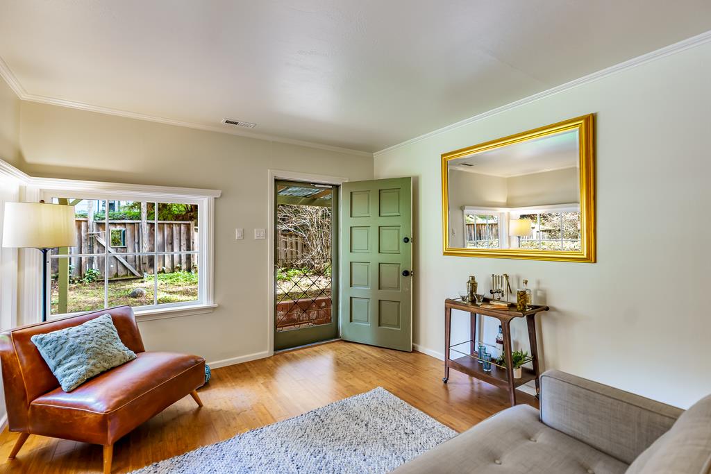 10135 Love Creek RD
