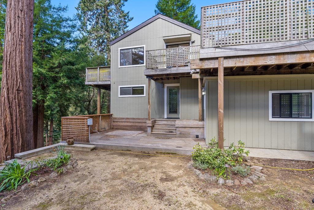 857 Burns AVE