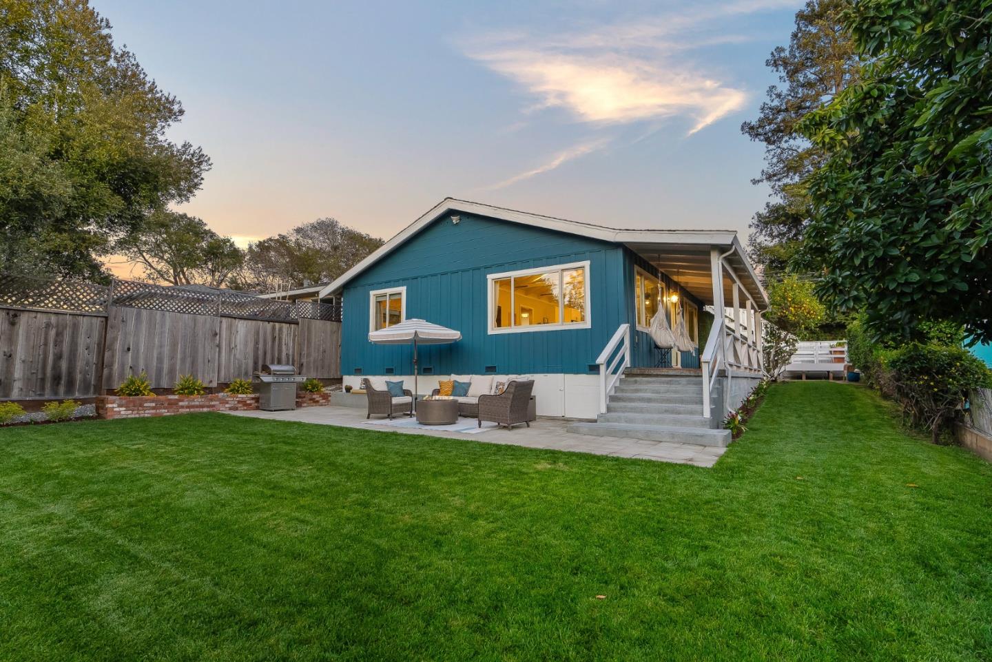 405 Monterey AVE