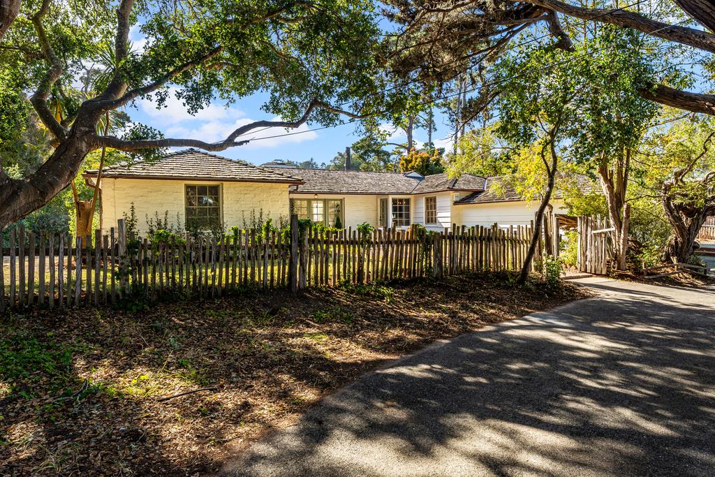 25984 North Mesa Drive