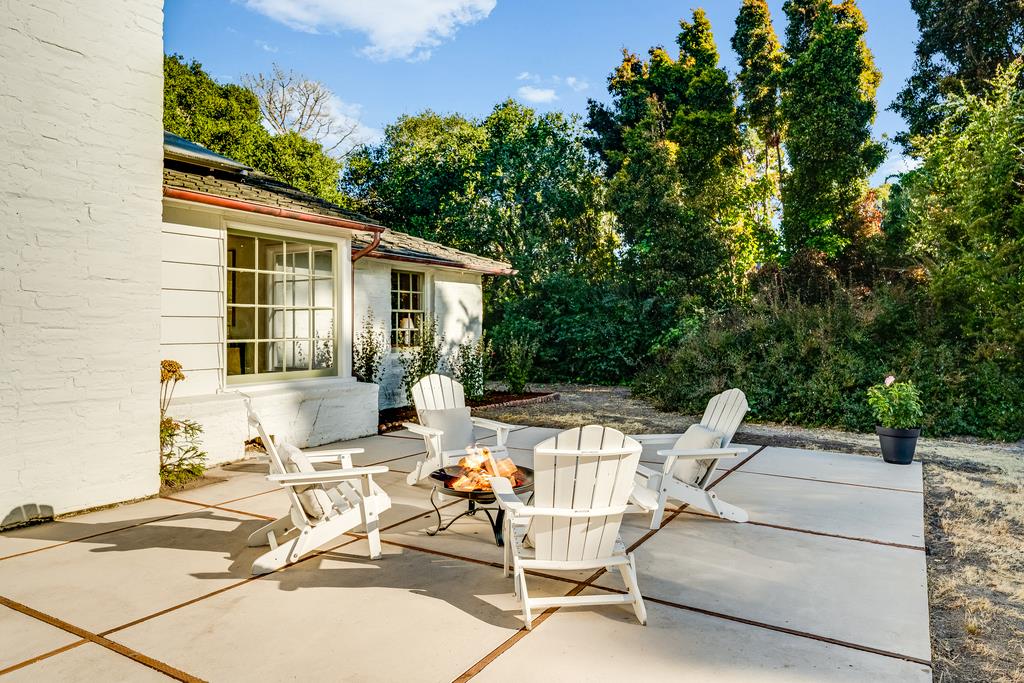 25984 North Mesa Drive