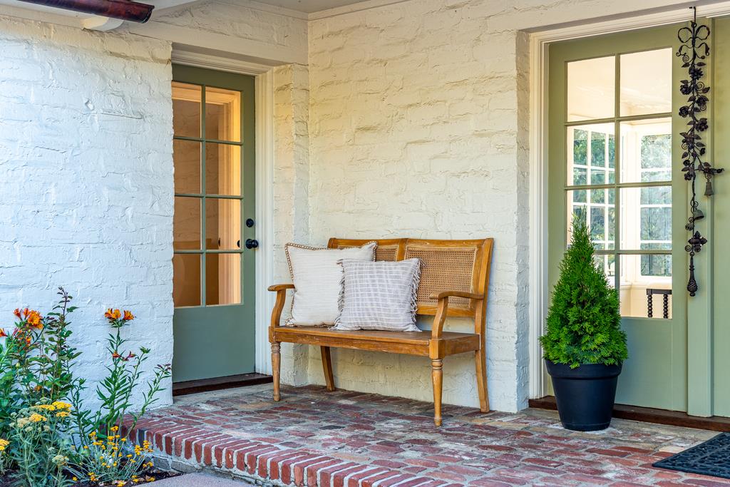 25984 North Mesa Drive