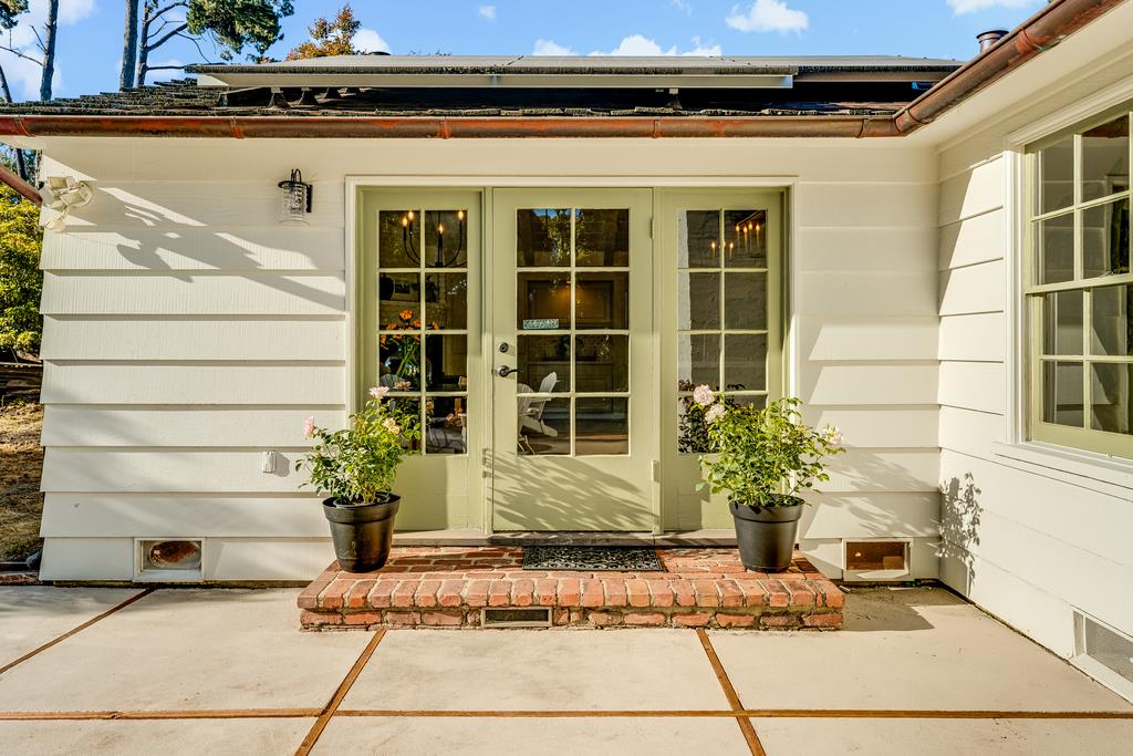 25984 North Mesa Drive