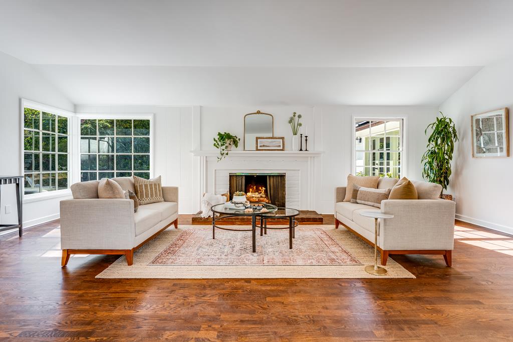 25984 North Mesa Drive