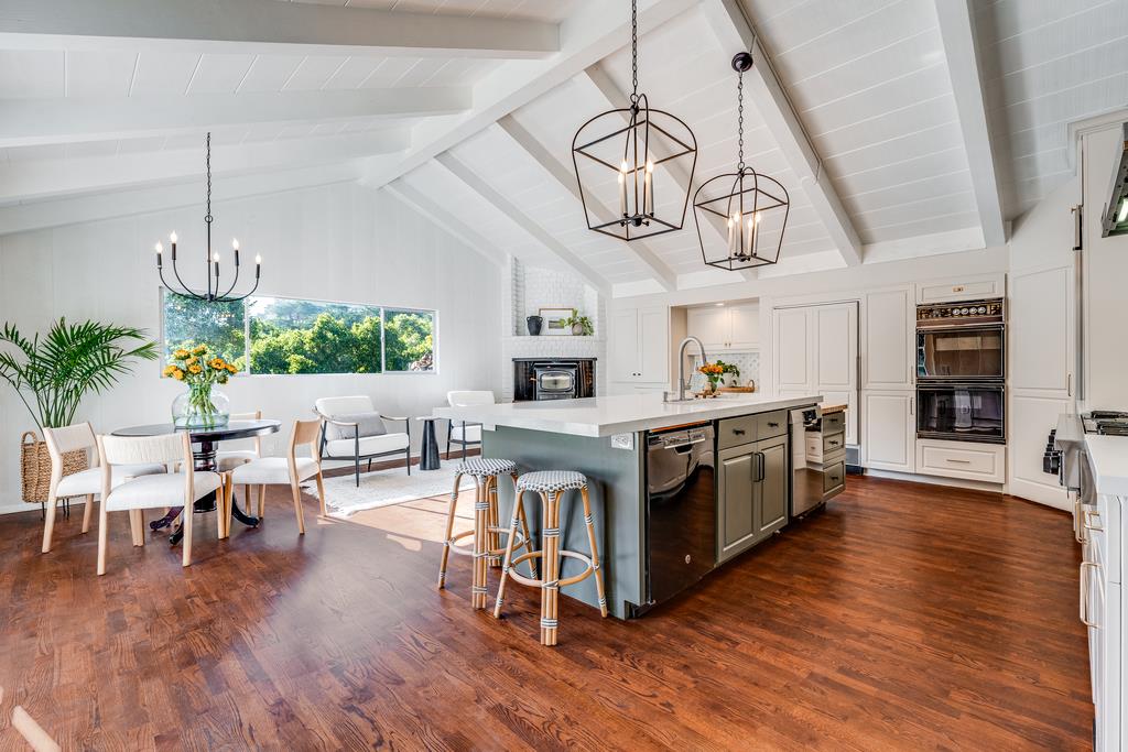 25984 North Mesa Drive