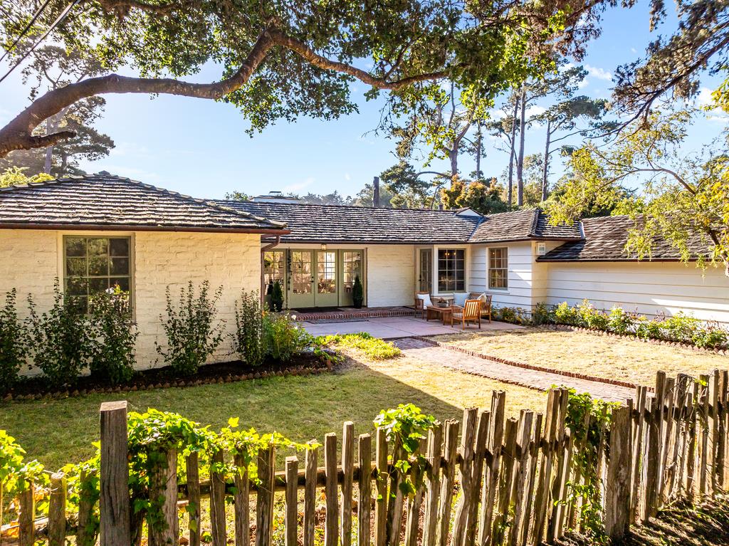 25984 North Mesa Drive