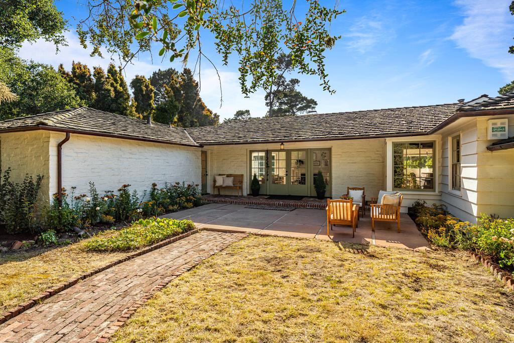 25984 North Mesa Drive