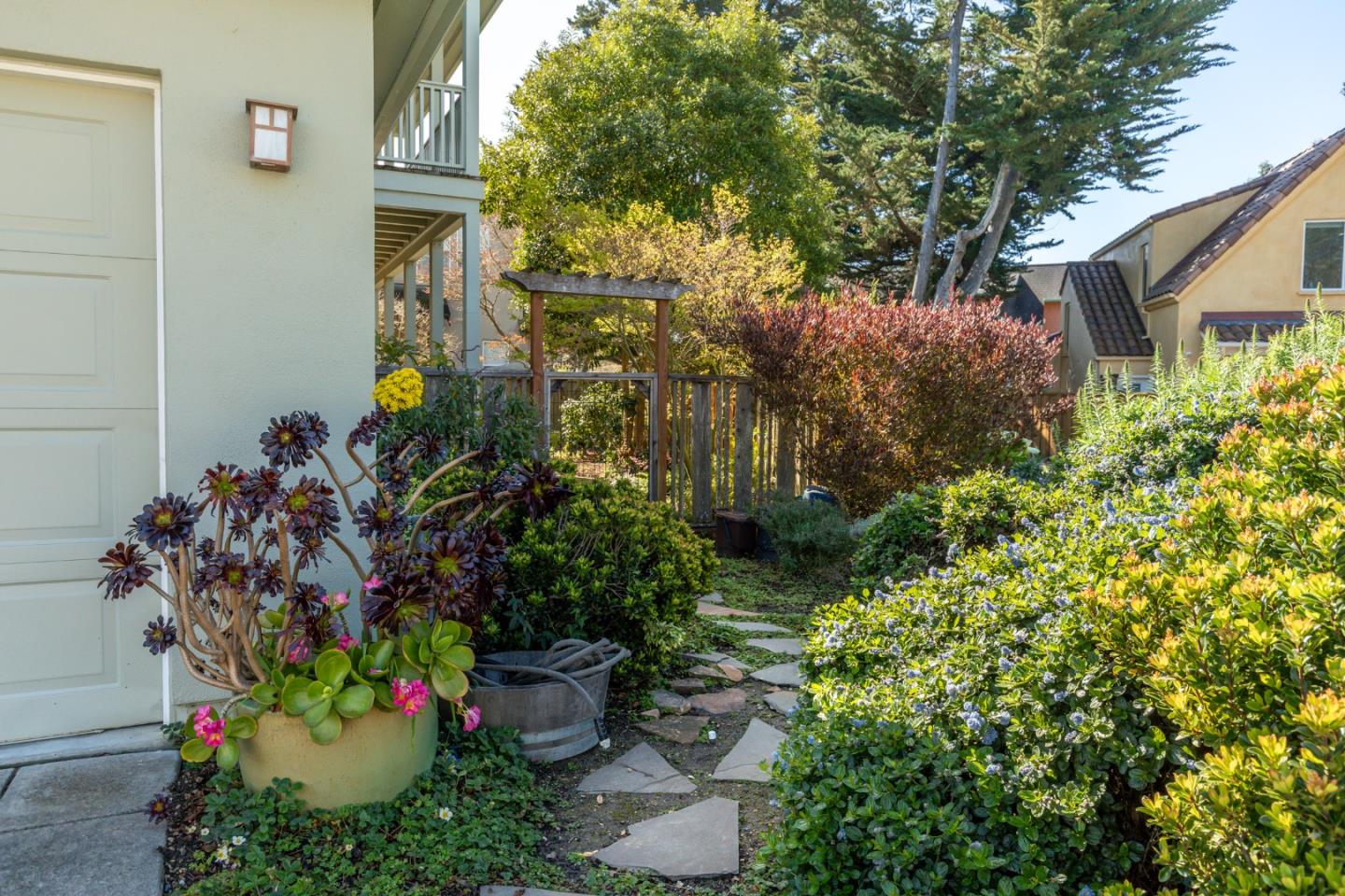 165 Westview CT