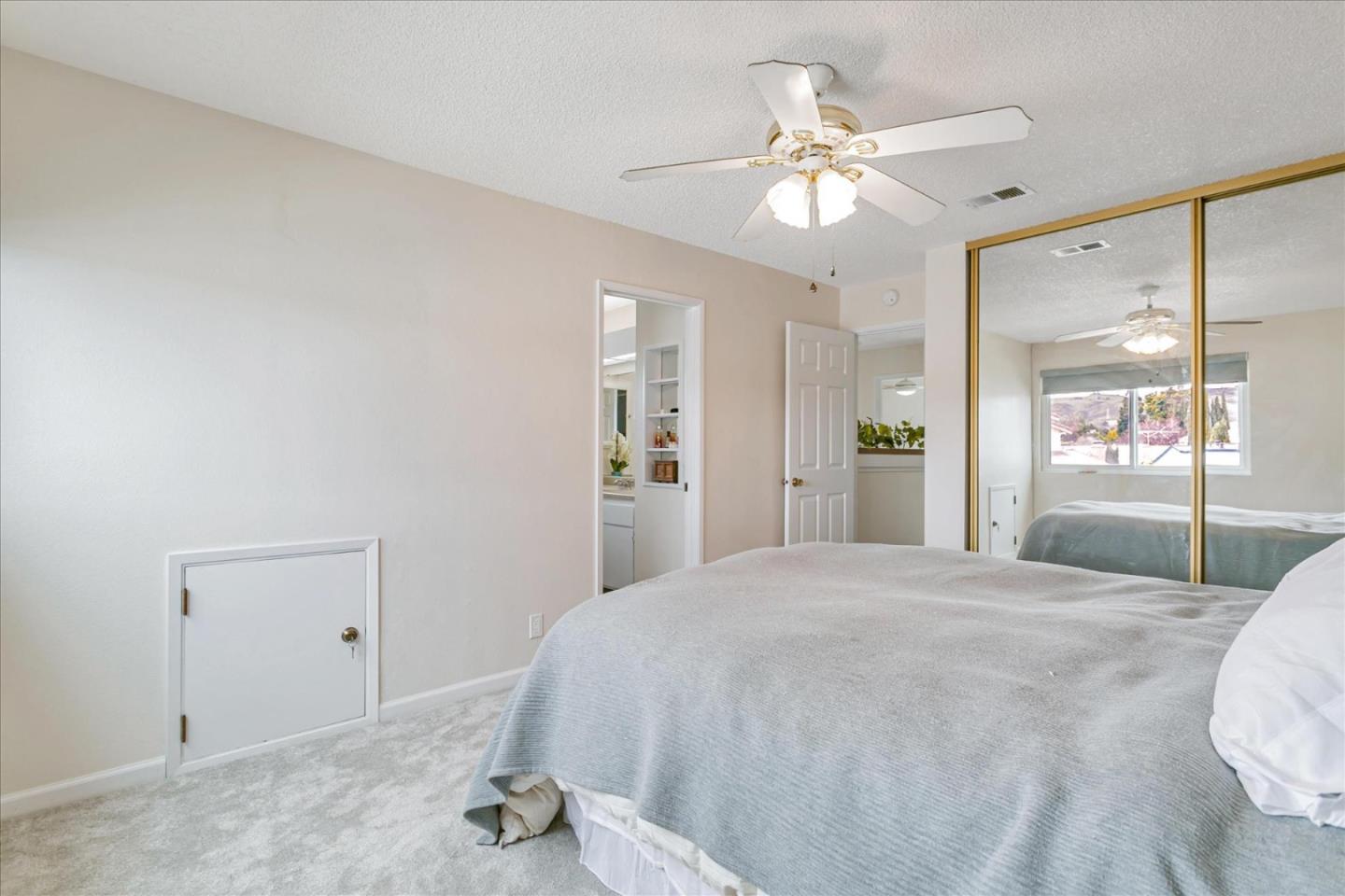 5939 Southridge CT