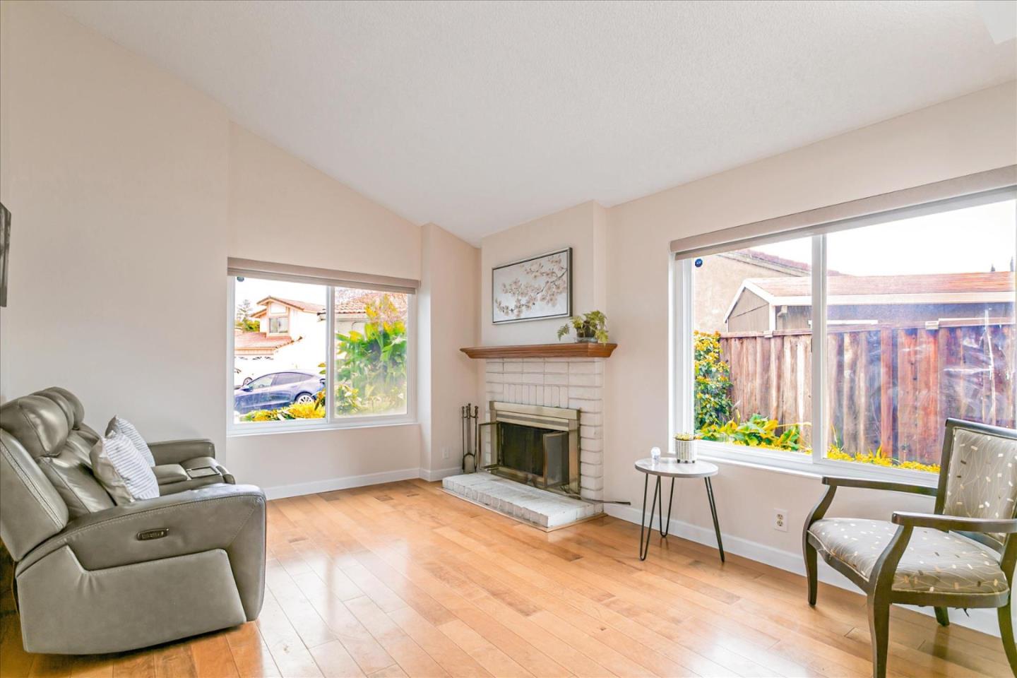 5939 Southridge CT