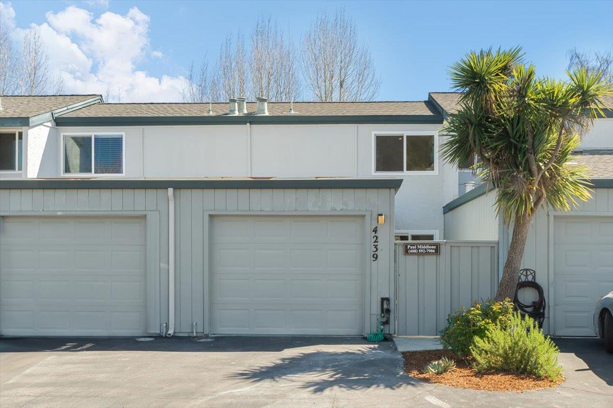 4239 Sea Pines Court