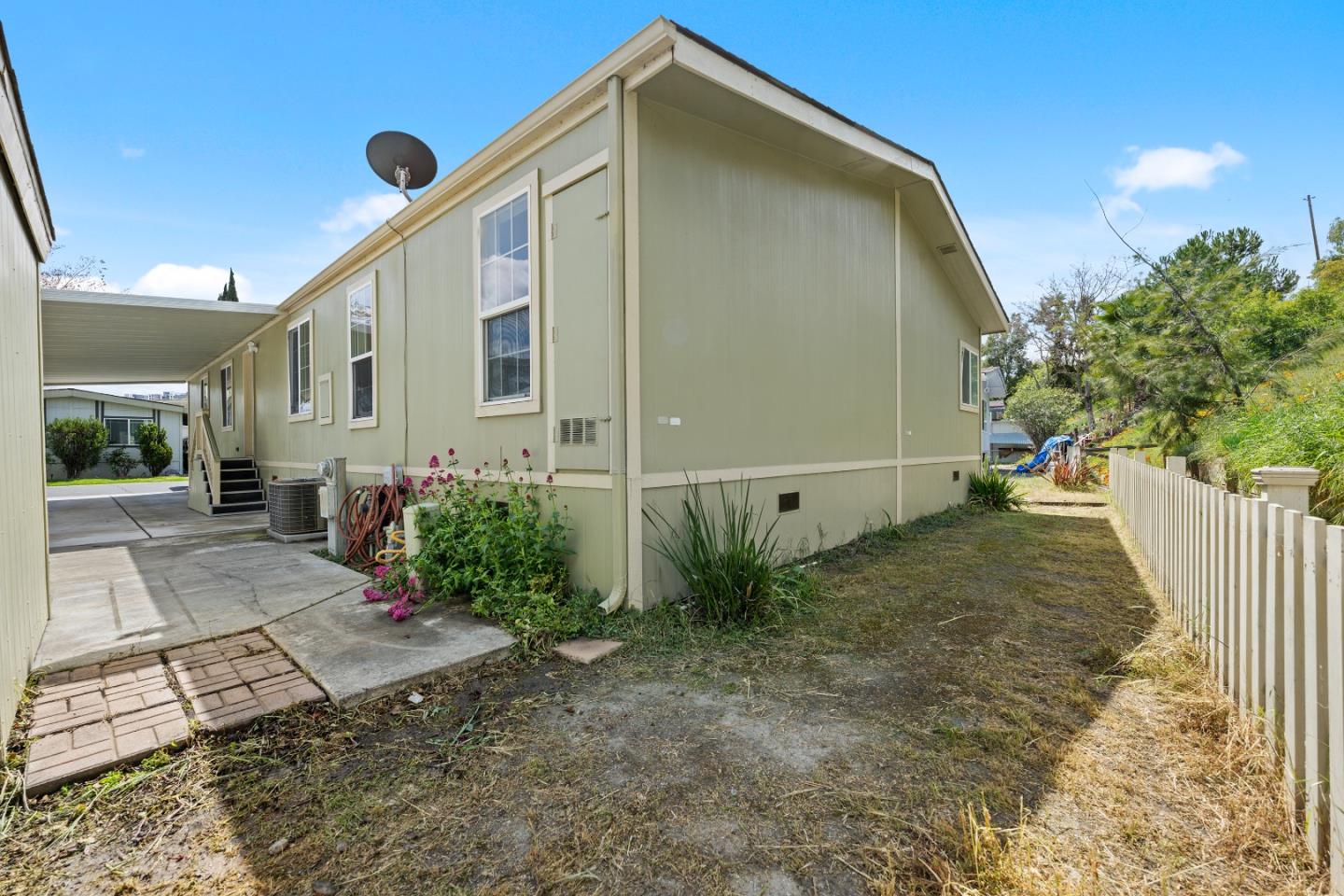 258 Chateau La Salle DR 258