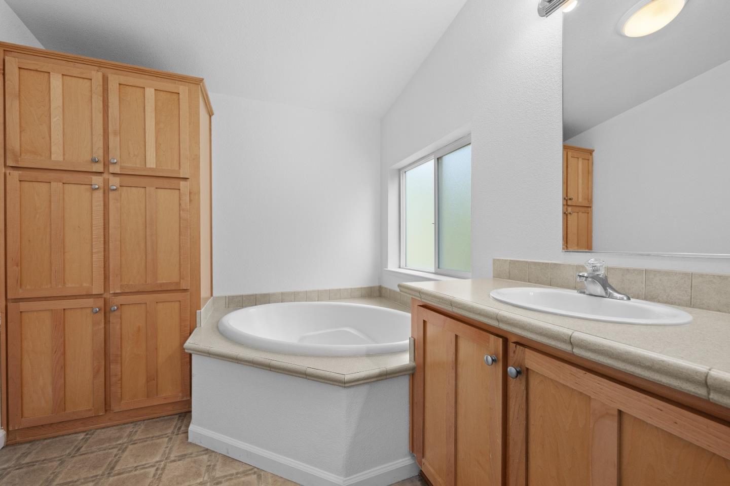 258 Chateau La Salle DR 258