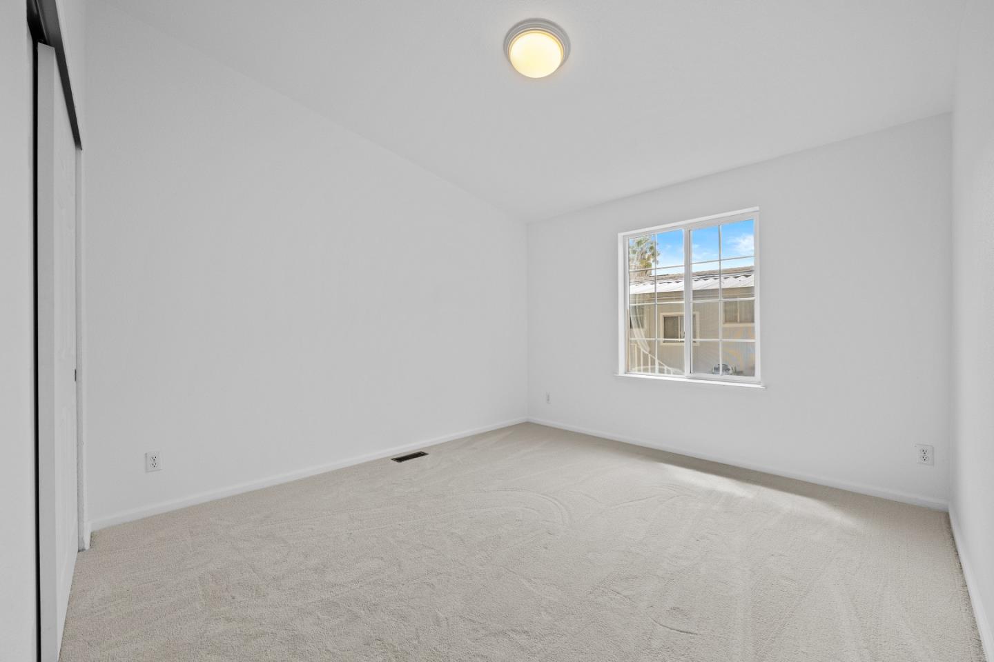 258 Chateau La Salle DR 258