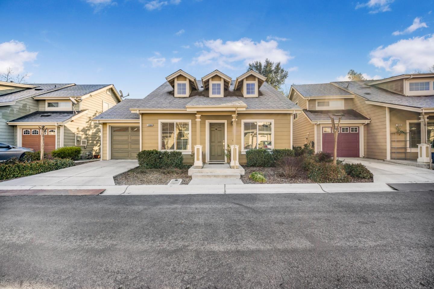 1506 Bianca WAY