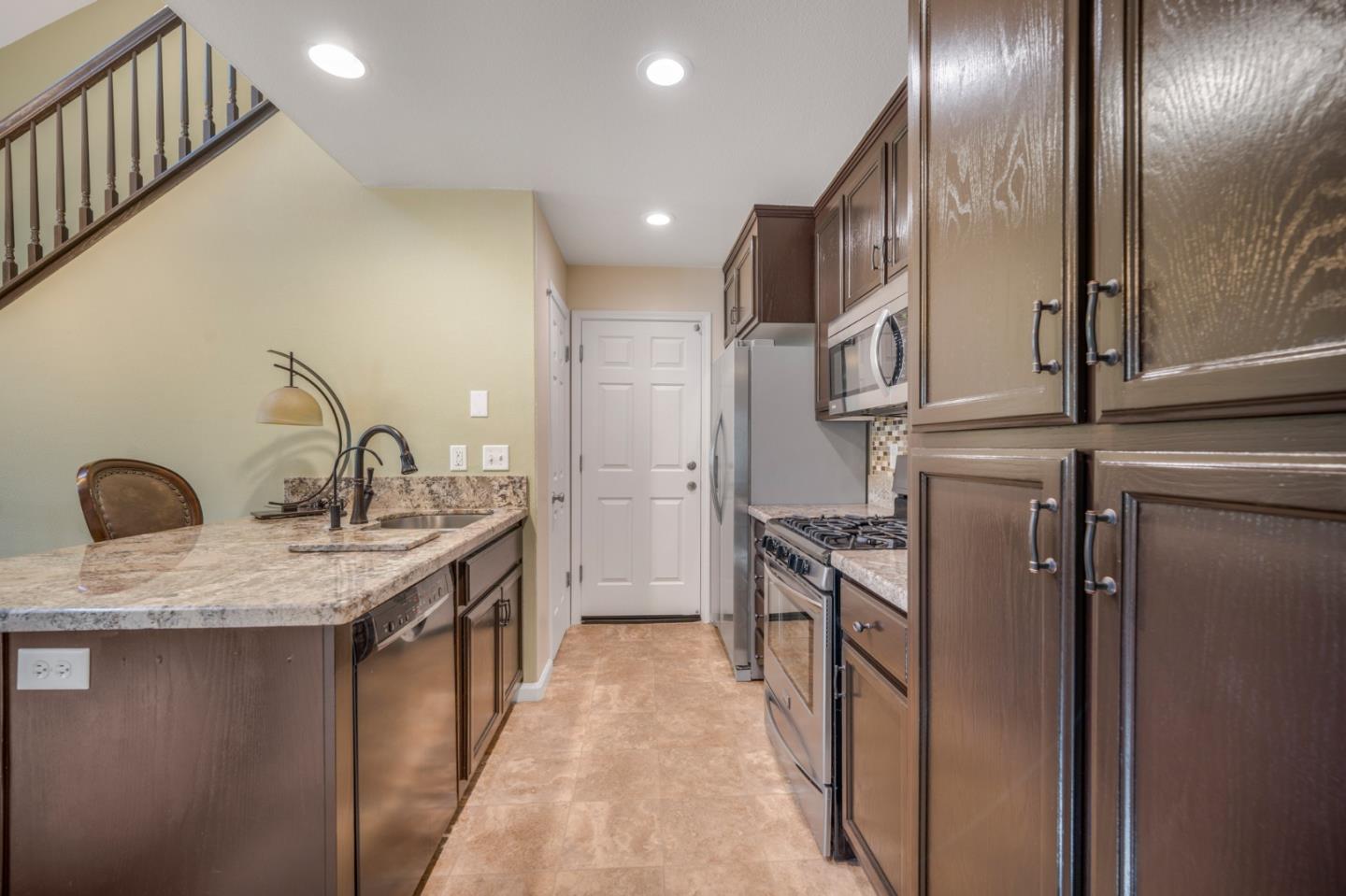 1506 Bianca WAY