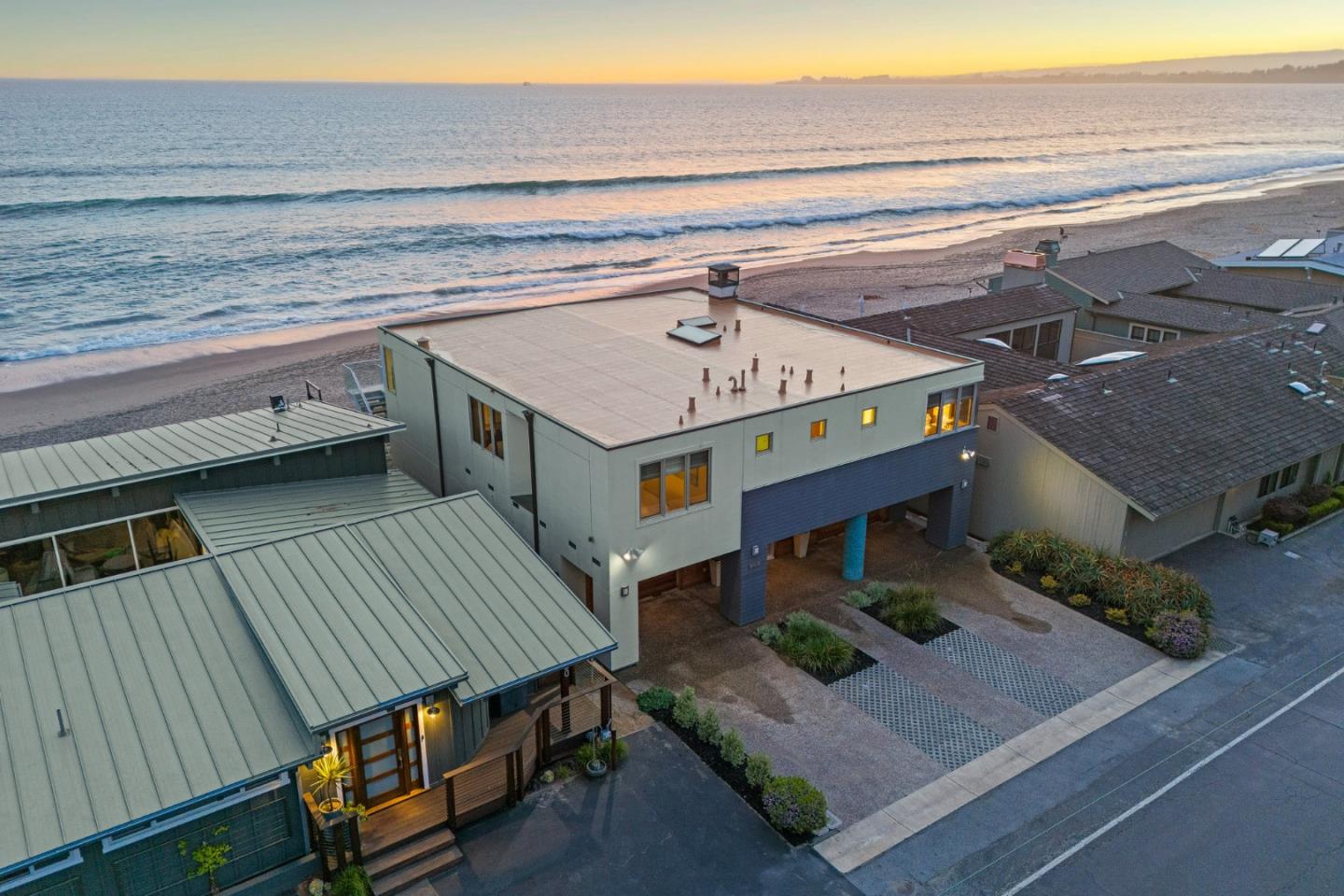 618 Beach Drive
