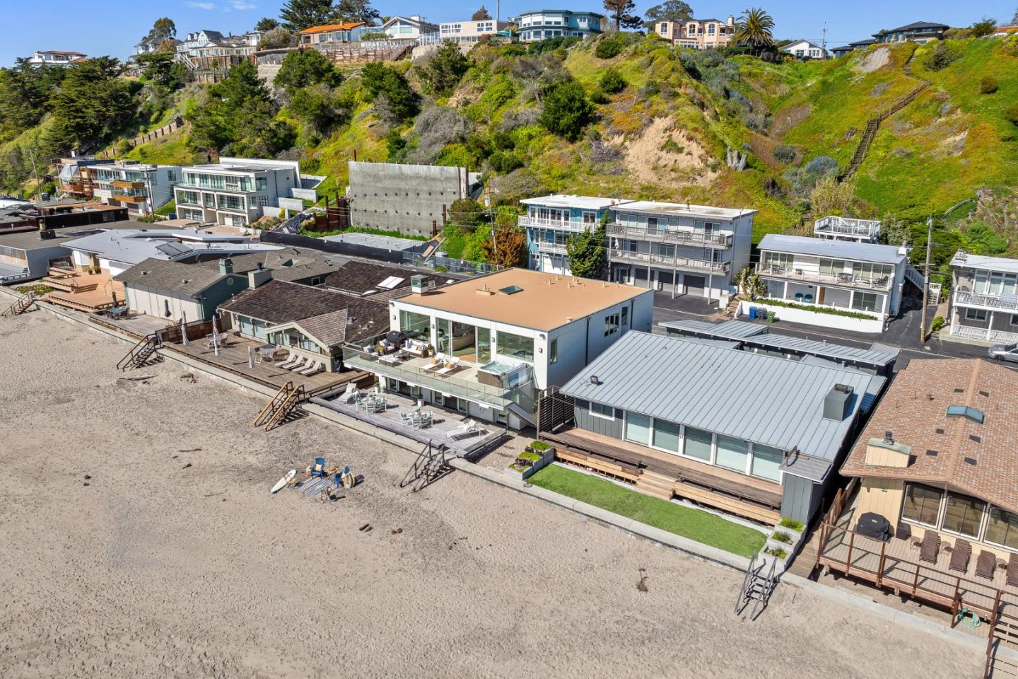 618 Beach Drive