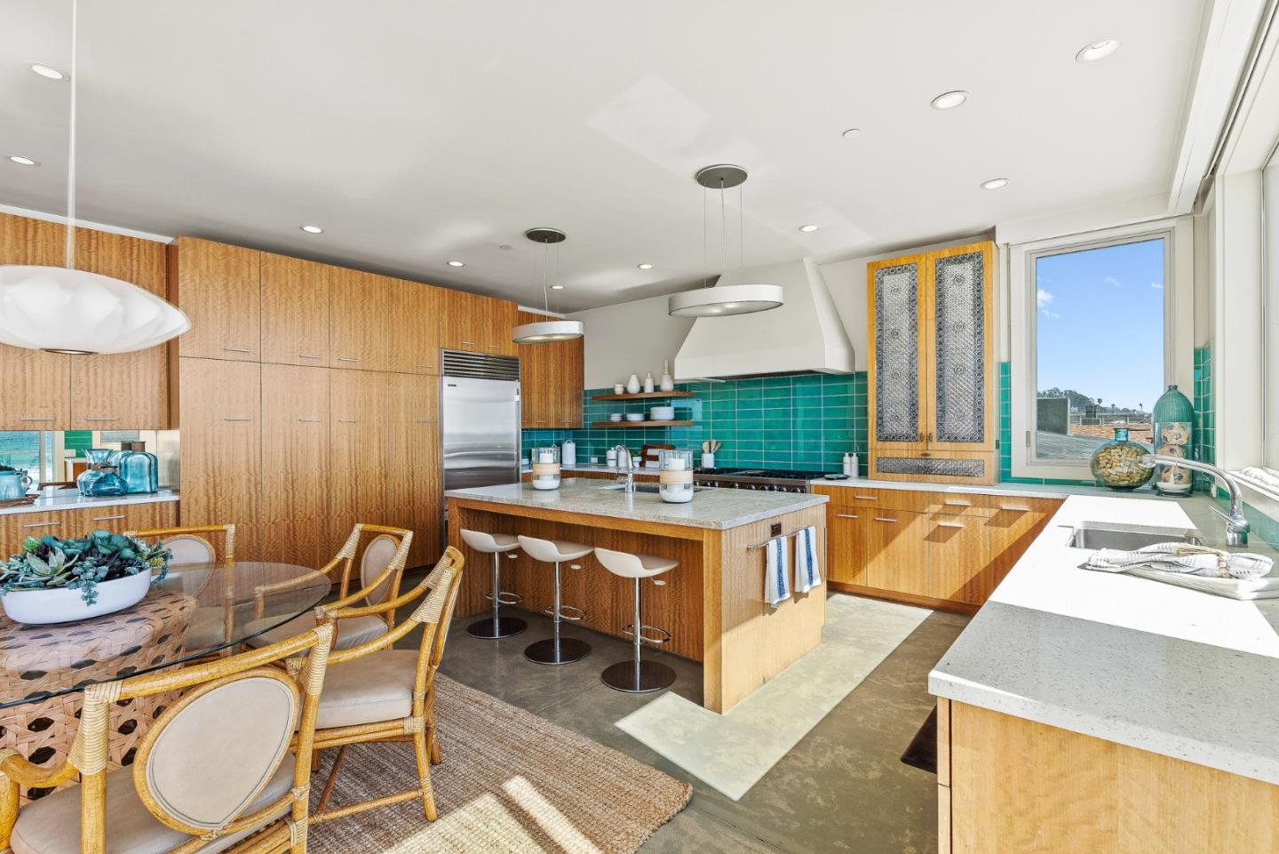 618 Beach Drive