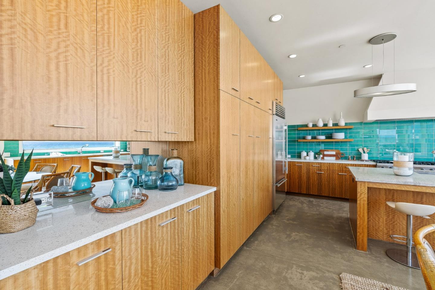 618 Beach Drive