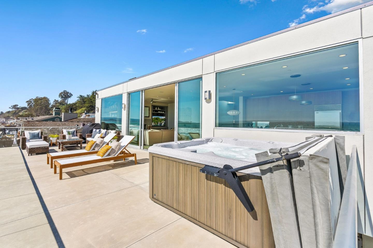 618 Beach Drive