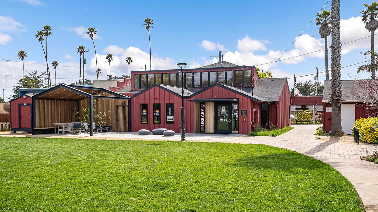 313 Vista DR