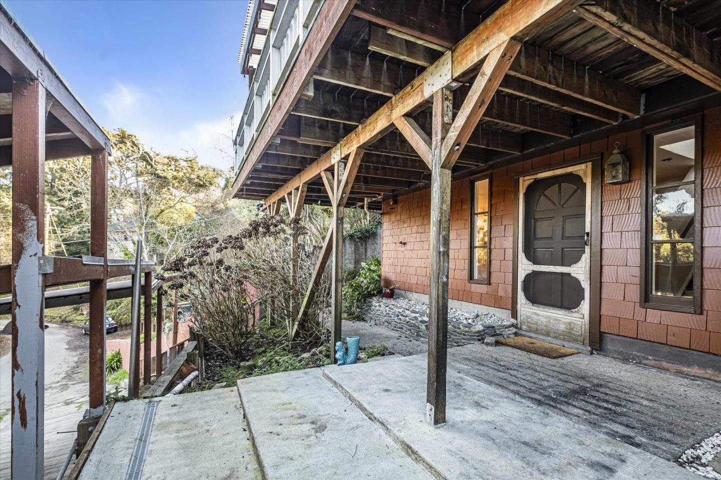 734 Loma Prieta Drive