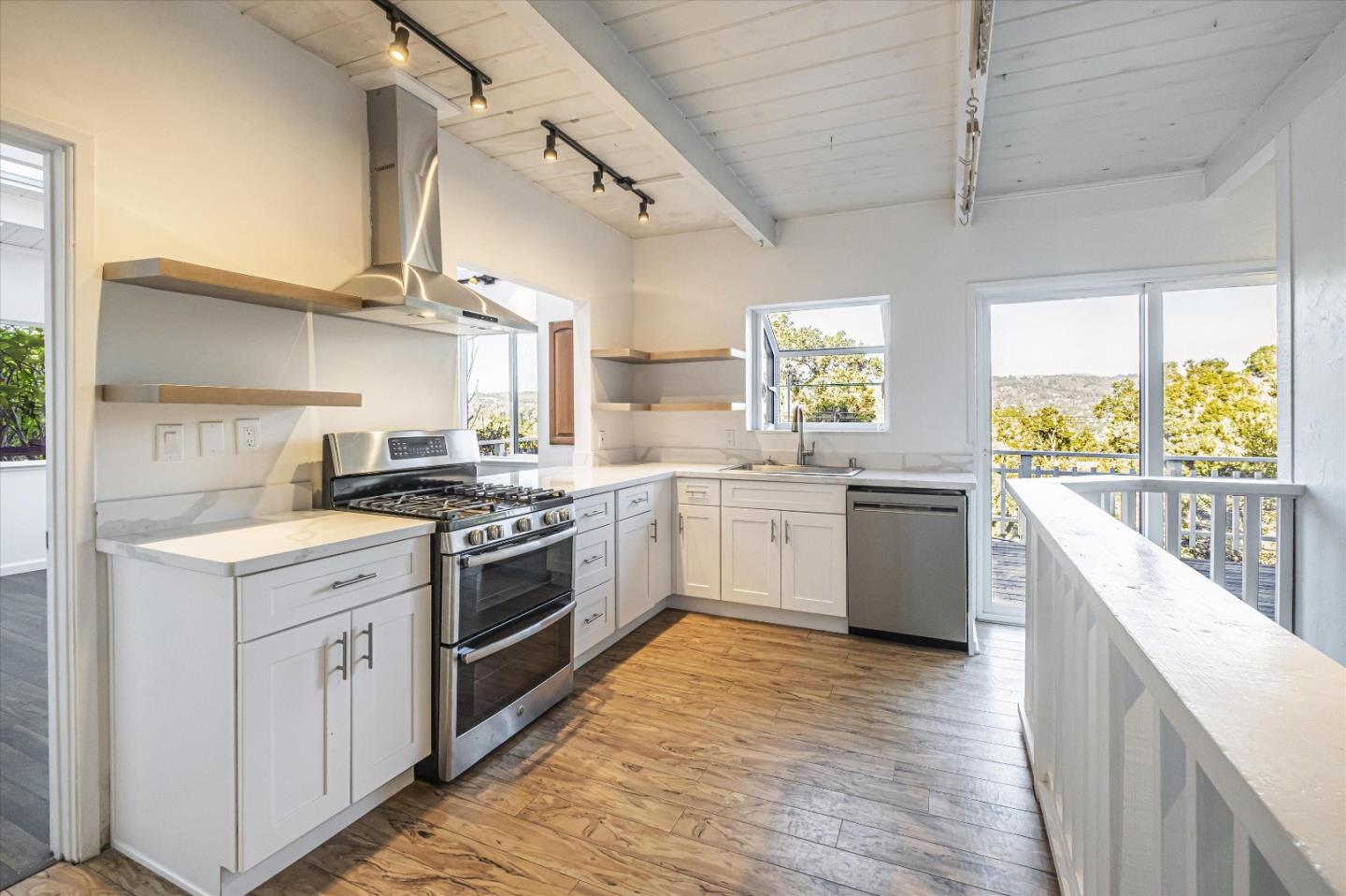 734 Loma Prieta Drive