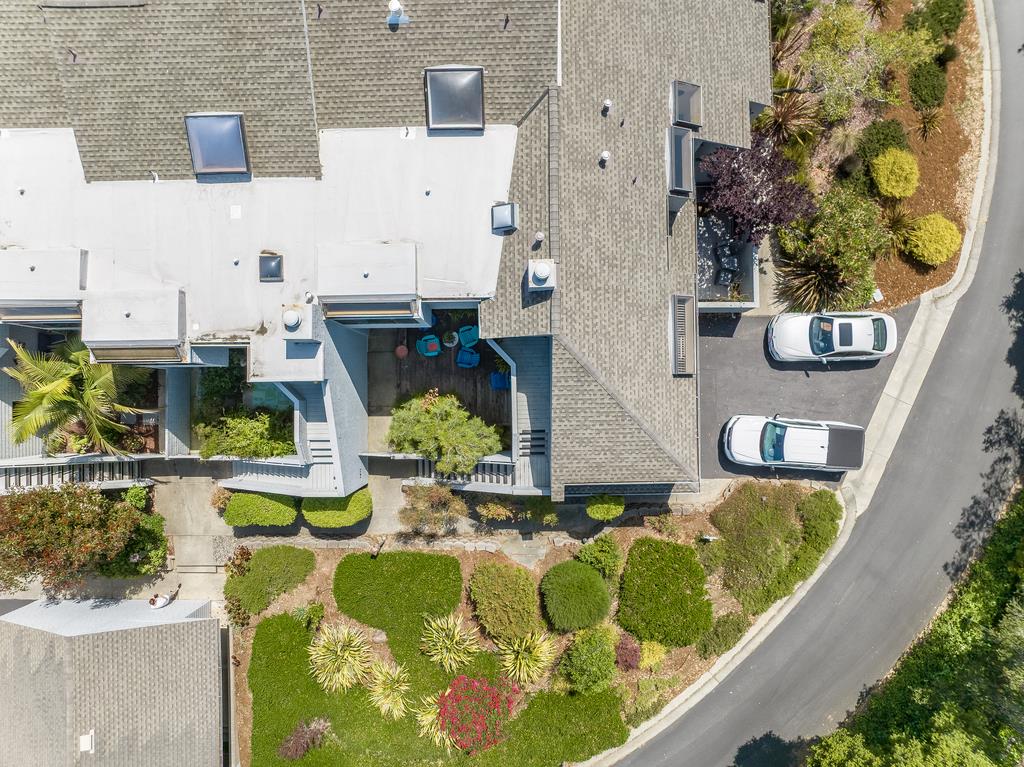 1609 Taylor LN