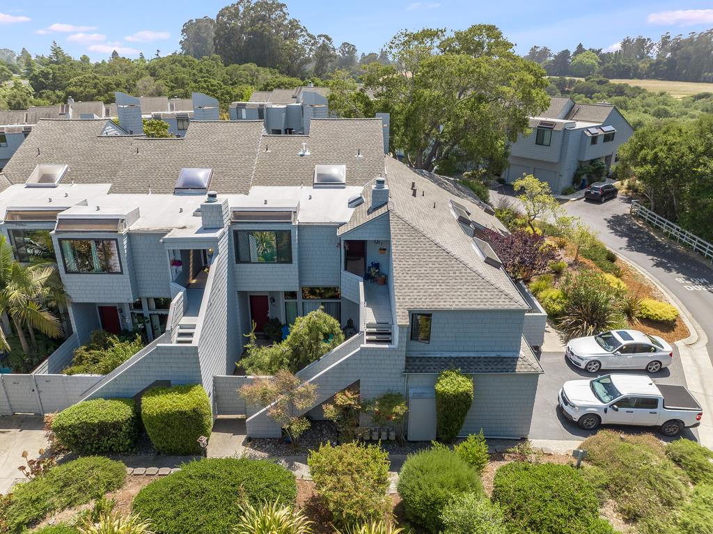 1609 Taylor LN