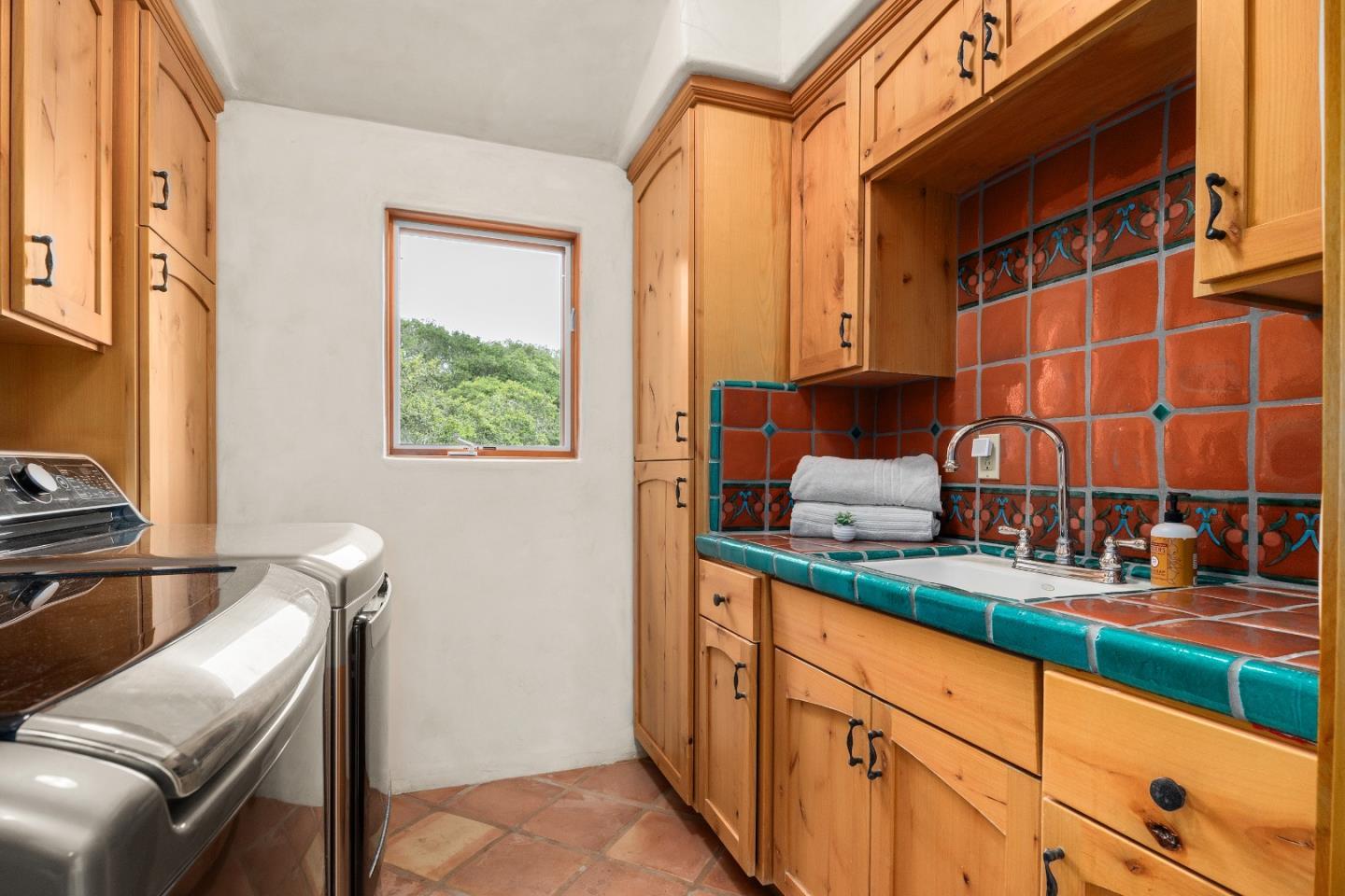 6034 Thurber Lane
