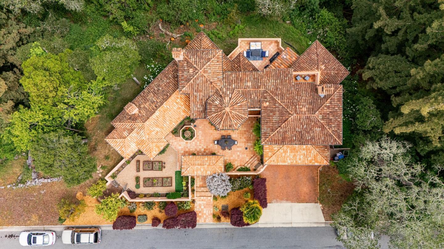 6034 Thurber Lane