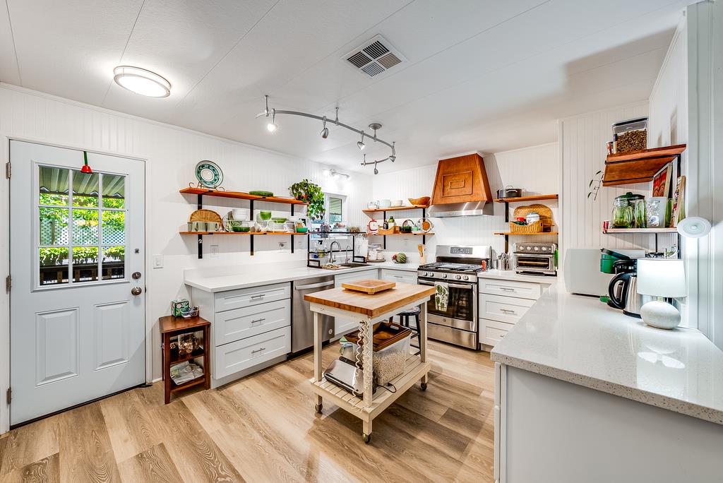 60 Pepperwood Way Unit: 60