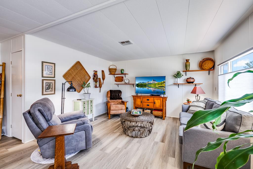 60 Pepperwood Way Unit: 60