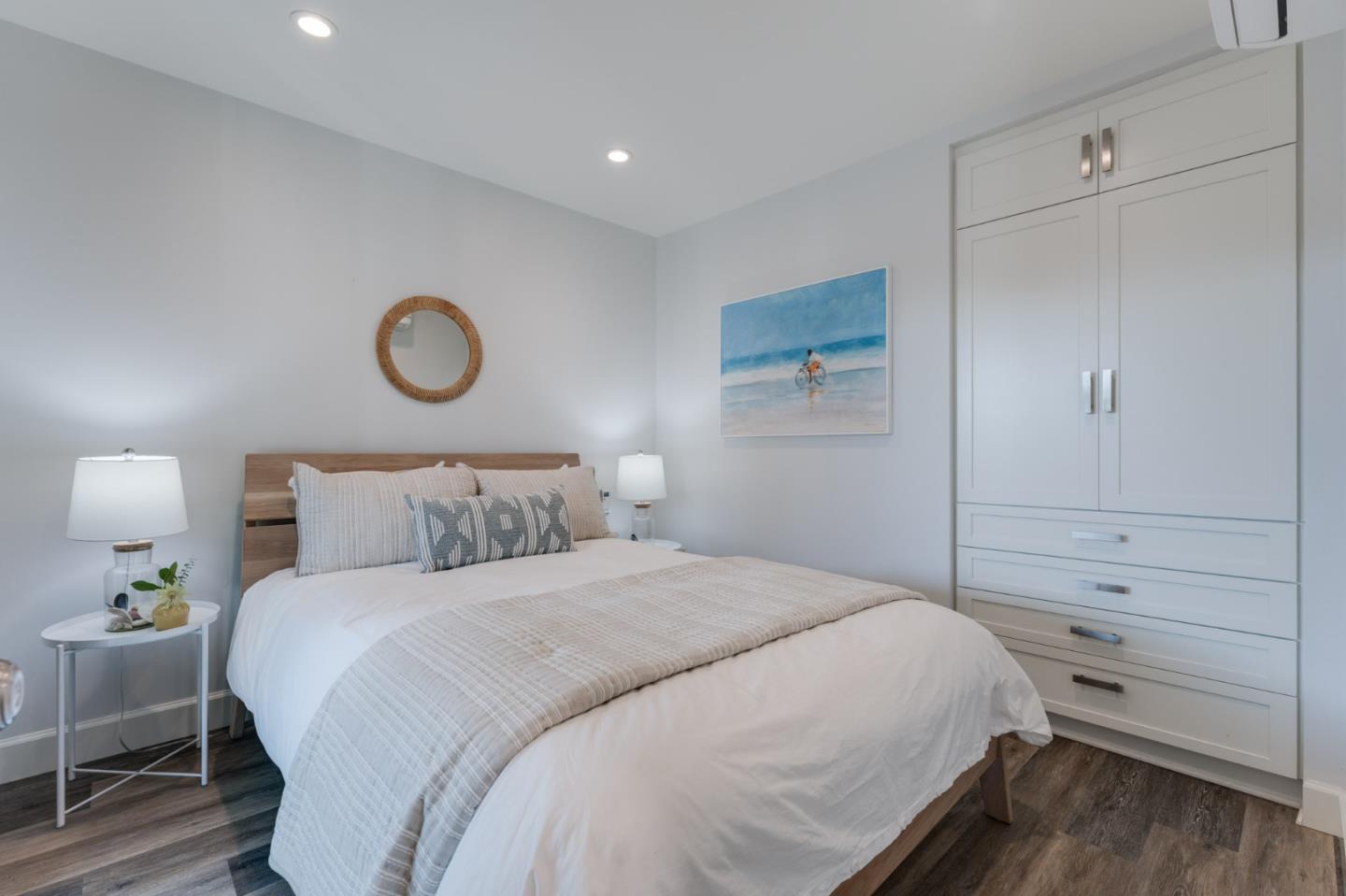 129 Santa Cruz Avenue