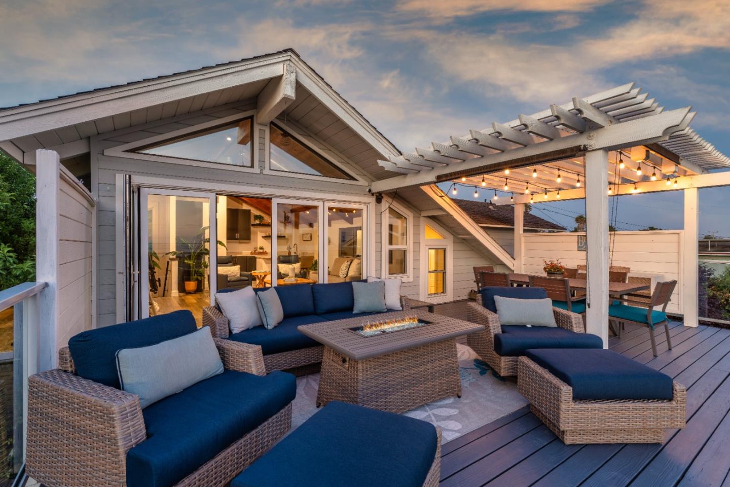 129 Santa Cruz Avenue