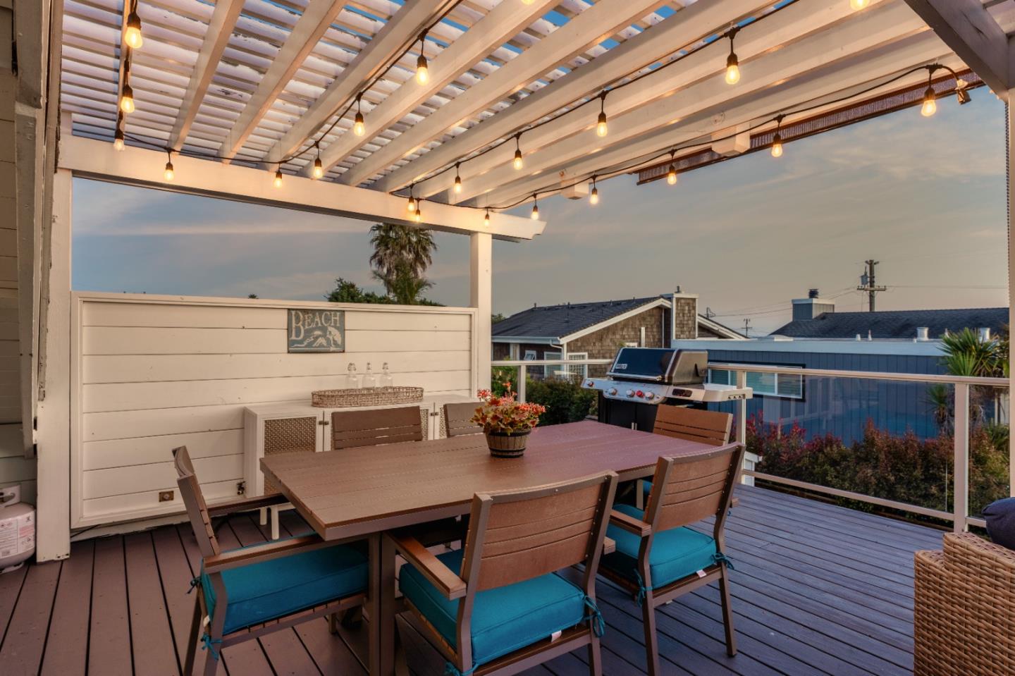 129 Santa Cruz Avenue
