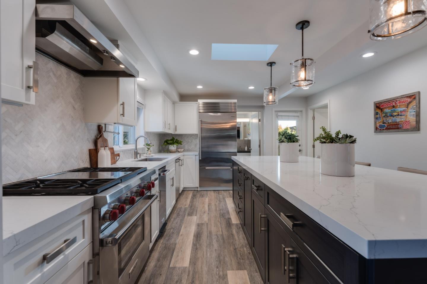 129 Santa Cruz Avenue