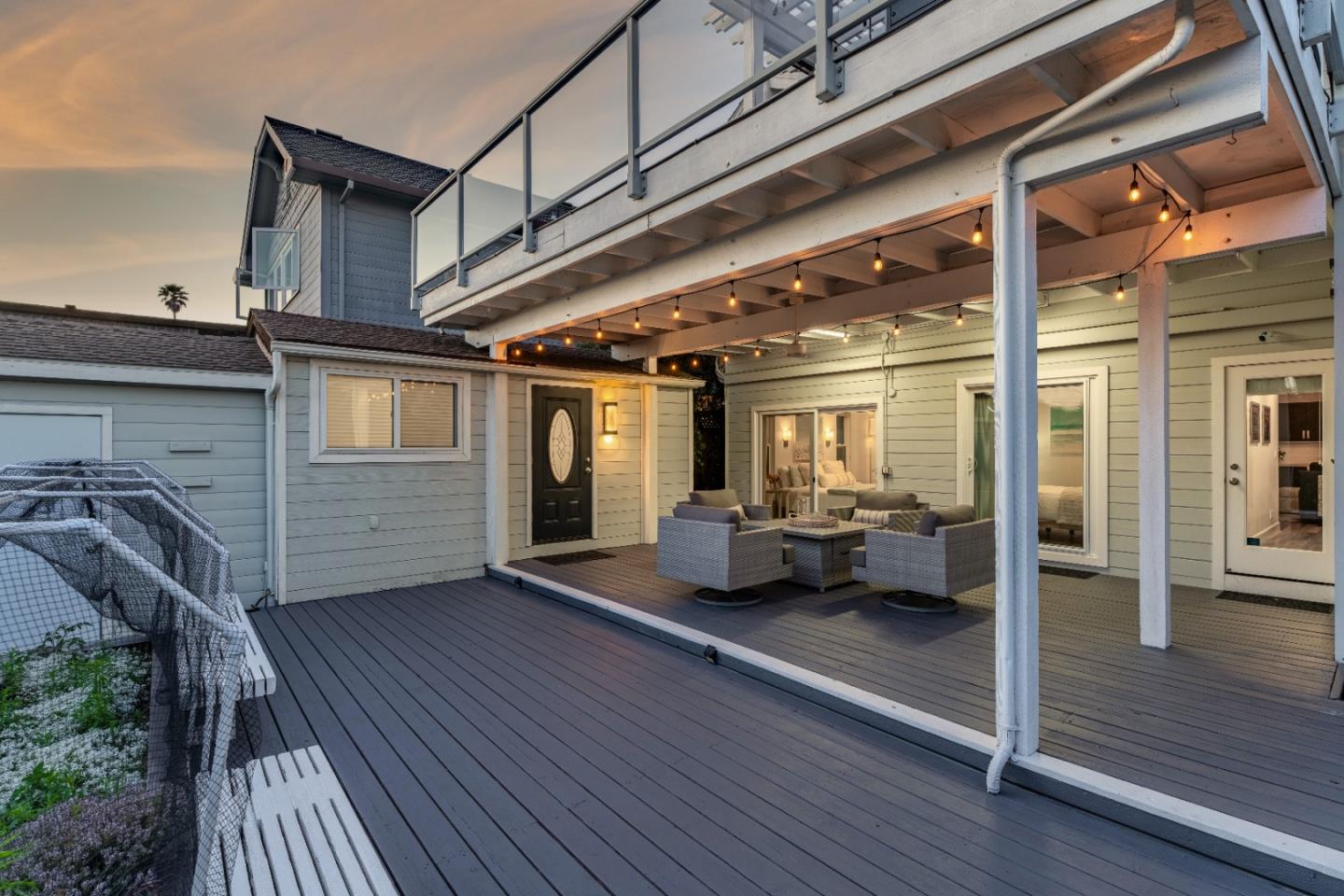 129 Santa Cruz Avenue