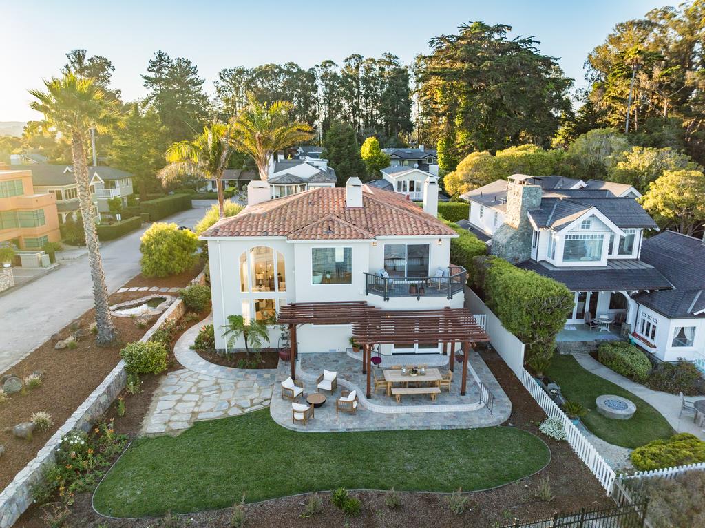 102 Livermore Avenue