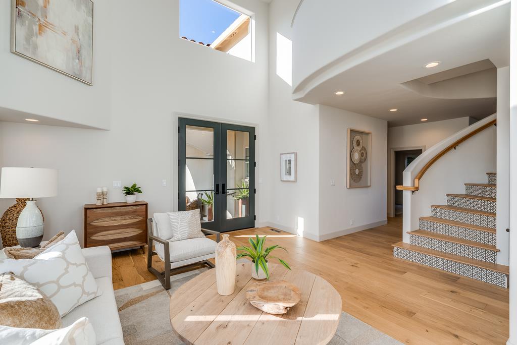 102 Livermore Avenue