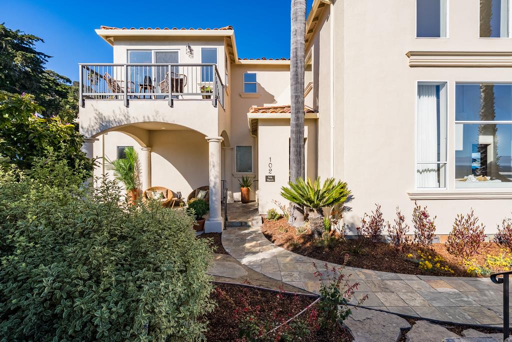 102 Livermore Avenue