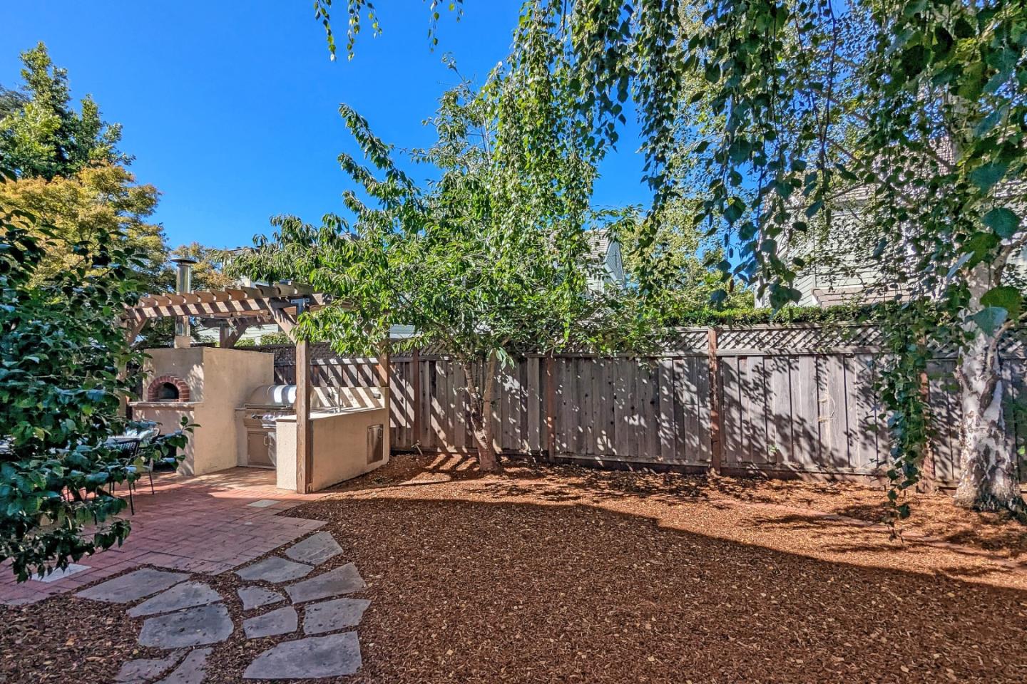 755 Eddy Lane