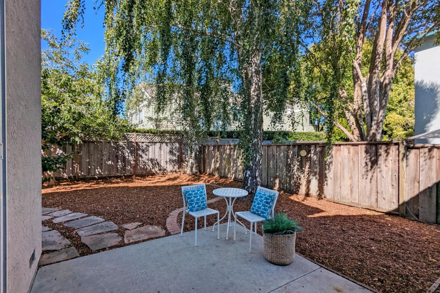 755 Eddy Lane